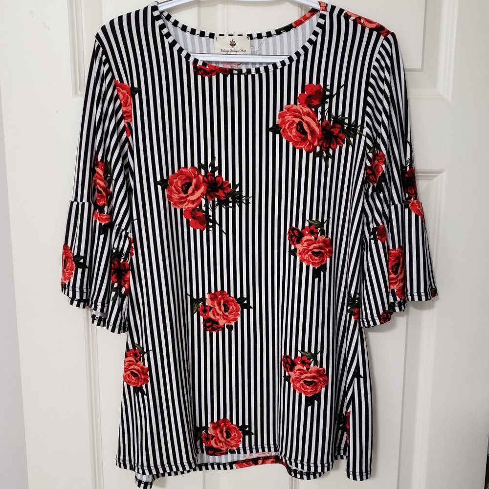 COPY- NWOT Floral Striped Flutter Blouse w/ Bell…